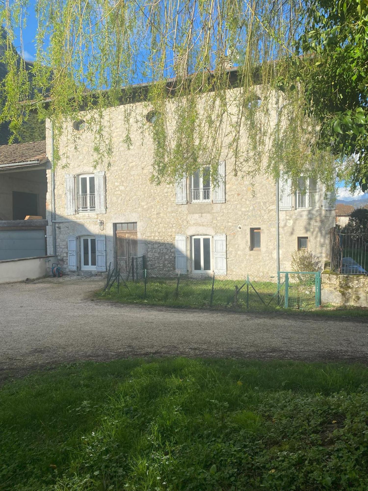 Chambres De La Ferme Du Brocey Crolles Exterior foto